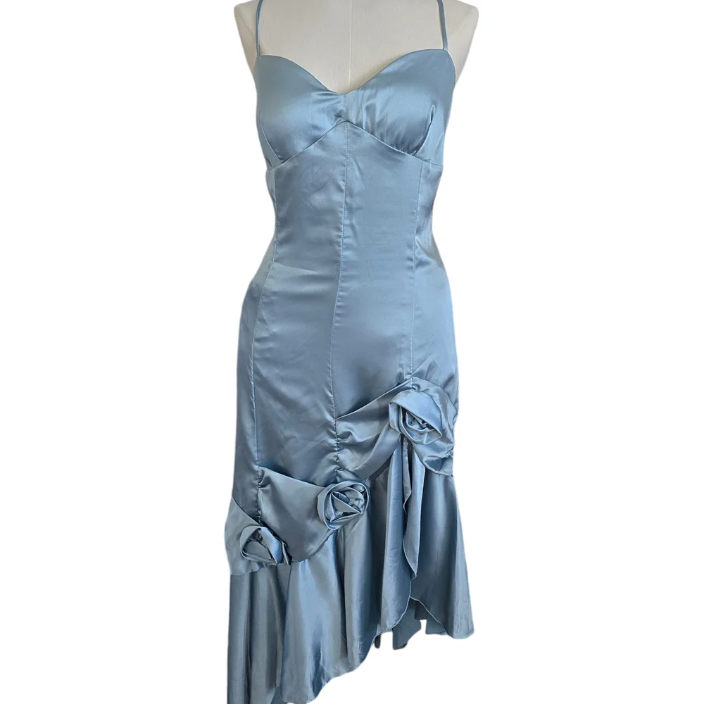 Elegant Blue Satin Dress - Picture 2 of 7
